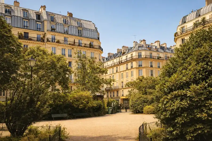 Le cabinet d'hypnose pour arrêter de fumer est situé sur le square Gardette, au cœur du 11ème arrondissement de Paris. 